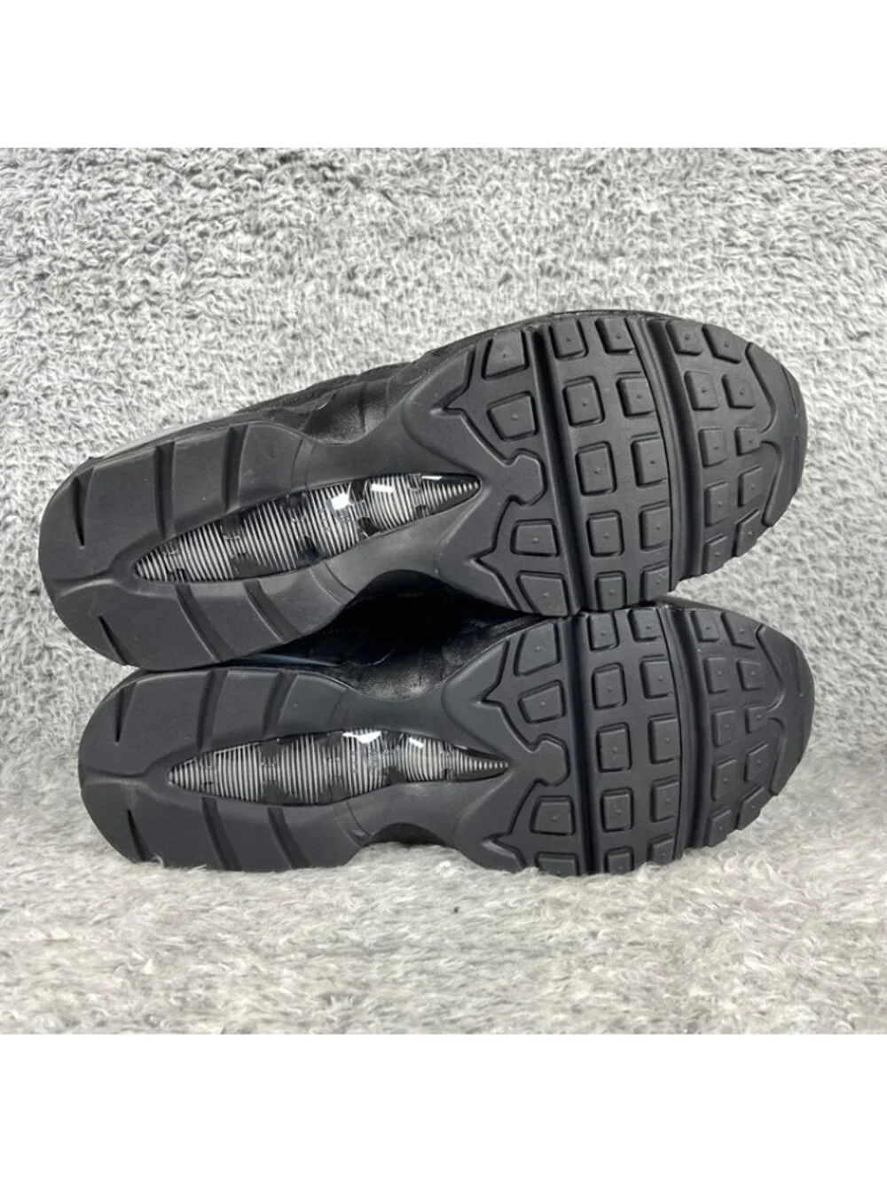 Nike Air Max 95 Big Bubble GS Size 7Y Black Anthracite II4130-001